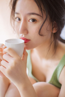 日本激情公妇厨房嗯嗯